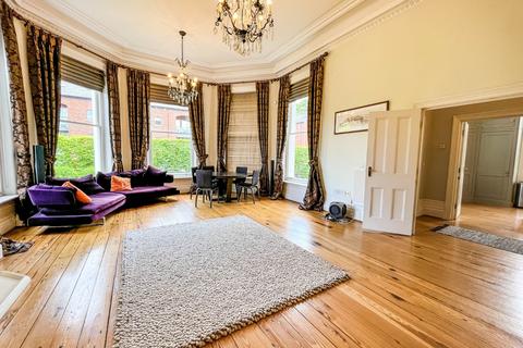 2 bedroom flat for sale, Wilmslow Road, Didsbury, Manchester, M20