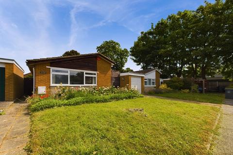 3 bedroom detached bungalow for sale, Cedar Close, Broadstairs, CT10