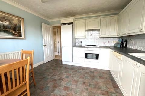 2 bedroom detached bungalow for sale, Lawrence Close, Selsey