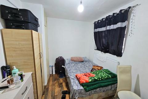 8 bedroom flat for sale, Duckett Street,  E1 4SP