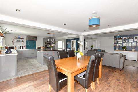 5 bedroom semi-detached house for sale, Oaks View, Hythe, Kent