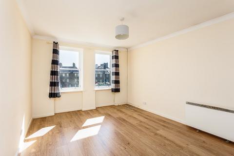 2 bedroom flat to rent, Piershill Square West, Edinburgh EH8