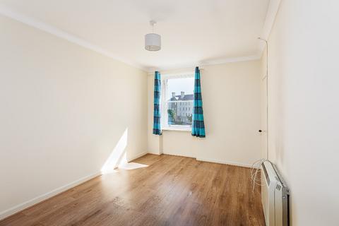 2 bedroom flat to rent, Piershill Square West, Edinburgh EH8