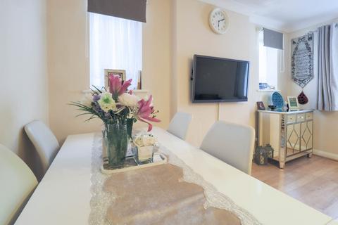 2 bedroom flat to rent, Harrow HA3