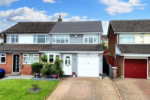 3 bedroom semi-detached house for sale, Abbots Way, Billinge, WN5