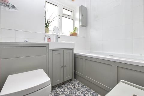 7 Faygate Crescent, Bexleyheath, DA6 7NS