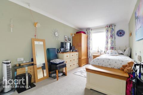 1 bedroom flat for sale, Holland Road, WESTCLIFF-ON-SEA