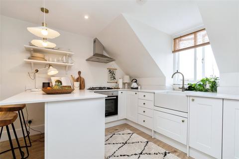 Second Floor Flat, 18 Allfarthing Lane, London, SW18 2PQ