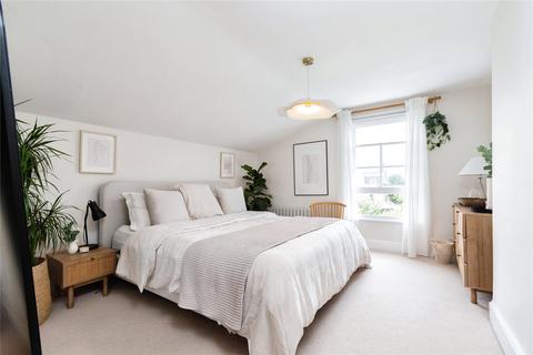 Second Floor Flat, 18 Allfarthing Lane, London, SW18 2PQ