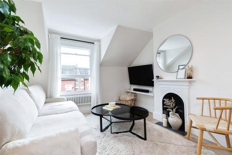 Second Floor Flat, 18 Allfarthing Lane, London, SW18 2PQ