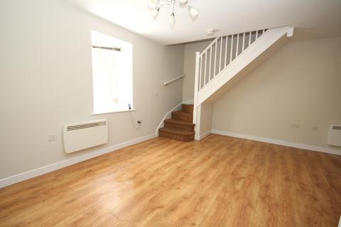 2 bedroom townhouse to rent, Clarendon Gardens, Bromley Cross, Bolton, Greater Manchester, BL7