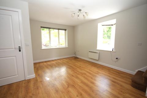 2 bedroom townhouse to rent, Clarendon Gardens, Bromley Cross, Bolton, Greater Manchester, BL7