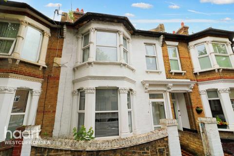4 bedroom terraced house for sale, Ashburnham Road, Southend-On-Sea