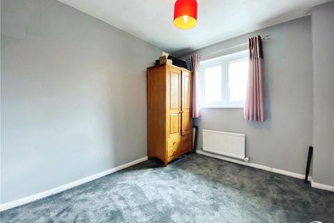 3 bedroom terraced house for sale, Ryves Avenue, Yateley, Hampshire