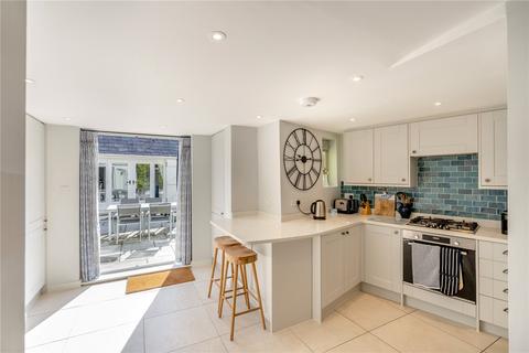7 Blacknest Gate Road, Ascot, SL5 0PT