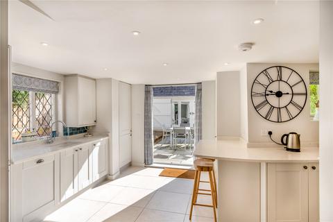 7 Blacknest Gate Road, Ascot, SL5 0PT