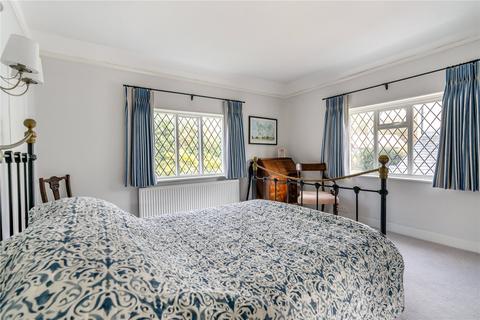 7 Blacknest Gate Road, Ascot, SL5 0PT