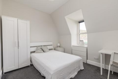 3 bedroom flat for sale, Flat 2, 15 Kilmaurs Road, Prestonfield, EH16 5DA