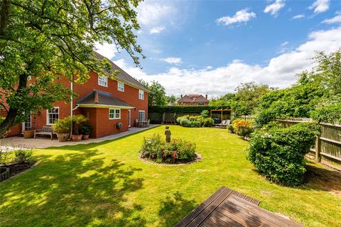 4 bedroom detached house for sale, Hillcrest Close, Loughton, Milton Keynes, Buckinghamshire, MK5