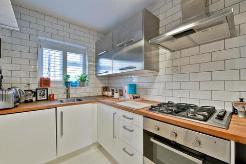 1 bedroom apartment for sale, St Stephens Avenue, London, W12