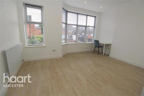 2 bedroom flat to rent, Kimberley Road