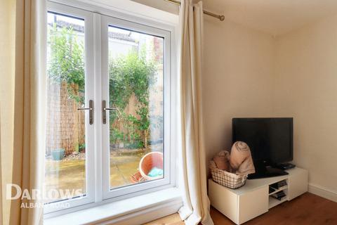 2 bedroom flat for sale, Moorland Road, Cardiff