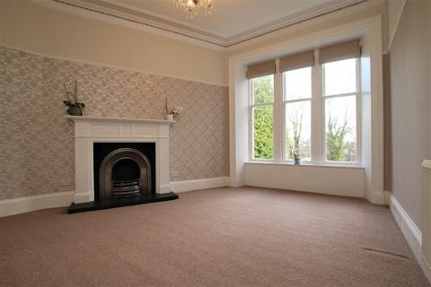 1 bedroom flat to rent, Kilmailing Road, Flat 2/1, Cathcart, Glasgow, G44 5UH