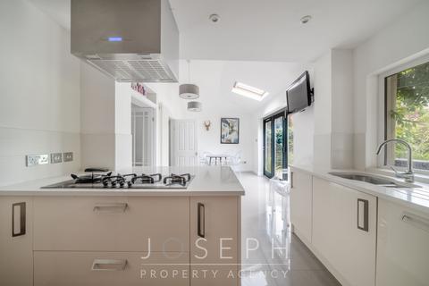 42 Brunswick Road, Ipswich, IP4 4BL