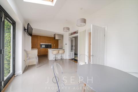 42 Brunswick Road, Ipswich, IP4 4BL