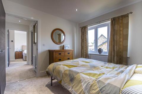 undefined, Becklow, London, W12