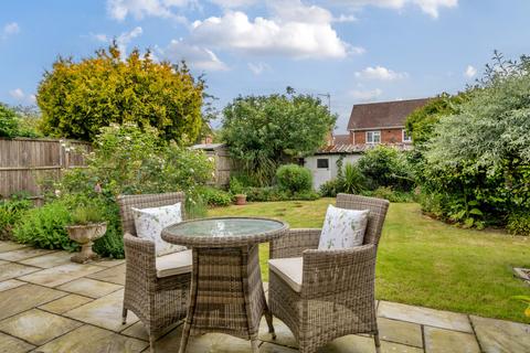 3 bedroom detached house for sale, The Fieldings, Sittingbourne, Kent, ME10