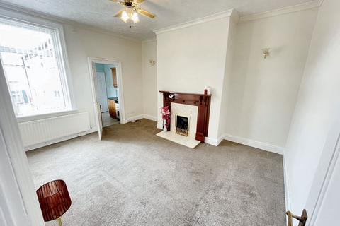 3 bedroom flat for sale, Mortimer Road, Mortimer, South Shields, Tyne and Wear, NE34 0RR