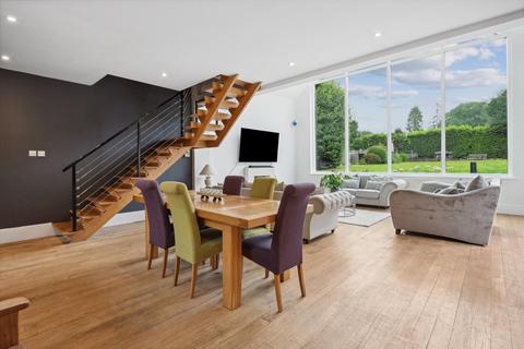 undefined, Woburn Hill, Addlestone, Surrey, KT15