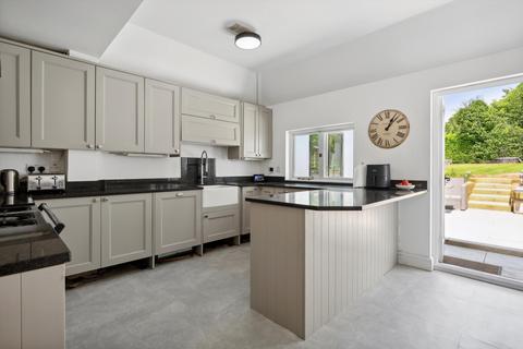 undefined, Woburn Hill, Addlestone, Surrey, KT15