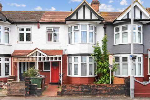 3 bedroom terraced house for sale, Carnarvon Road, London E10