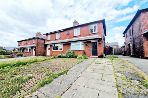 3 bedroom semi-detached house to rent, Turks Road, Radcliffe, M26