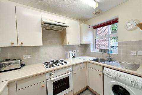 2 bedroom terraced house for sale, Windsor Drive, Westbury