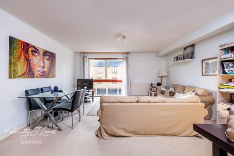 2 bedroom flat to rent, Tamarind Yard, Wapping