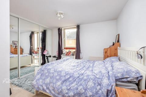 2 bedroom flat to rent, Tamarind Yard, Wapping