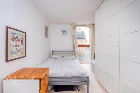 2 bedroom flat to rent, Tamarind Yard, Wapping