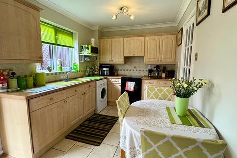 3 bedroom semi-detached house for sale, Mill Stream Place, Hereford, HR1