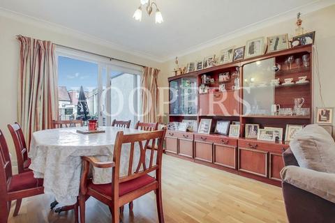 3 bedroom end of terrace house for sale, Randall Avenue, London, NW2