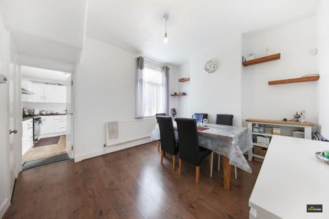 3 bedroom terraced house for sale, Harcourt Avenue, Manor Park, E12 6DG