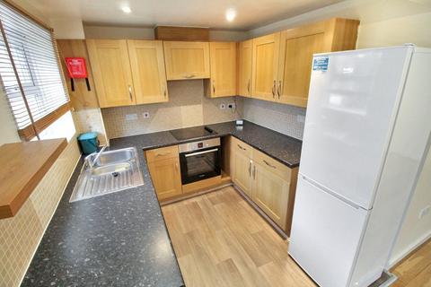 2 bedroom flat for sale, Warren Way, Edgware, HA8