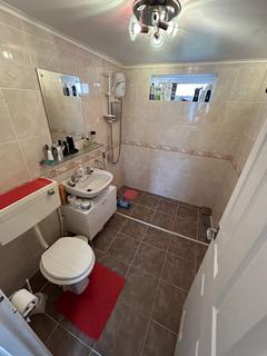 10 Pencommin, Llangynidr, Crickhowell, NP8 1LT