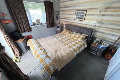 10 Pencommin, Llangynidr, Crickhowell, NP8 1LT