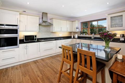 4 bedroom detached house for sale, St. Lukes Drive, Teignmouth, TQ14