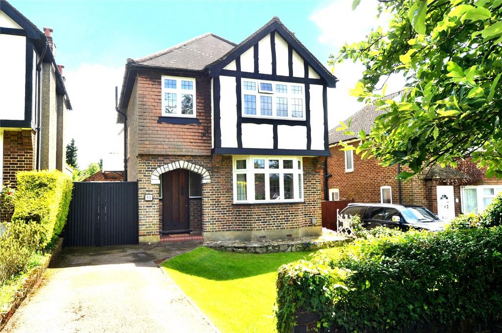 Roundwood Way, Banstead, Surrey, SM7 3 bed detached house for sale £