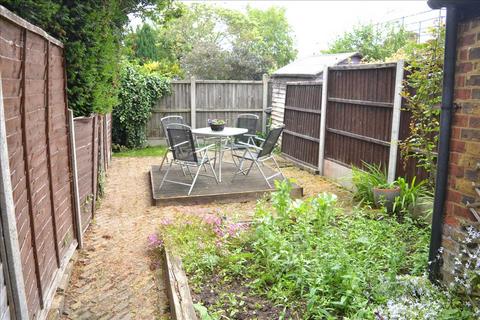 2 bedroom house for sale, Redcliffe Road, Chelmsford