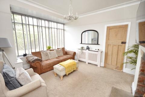 4 bedroom detached house for sale, Ring Road, Farnley, Leeds, West Yorkshire